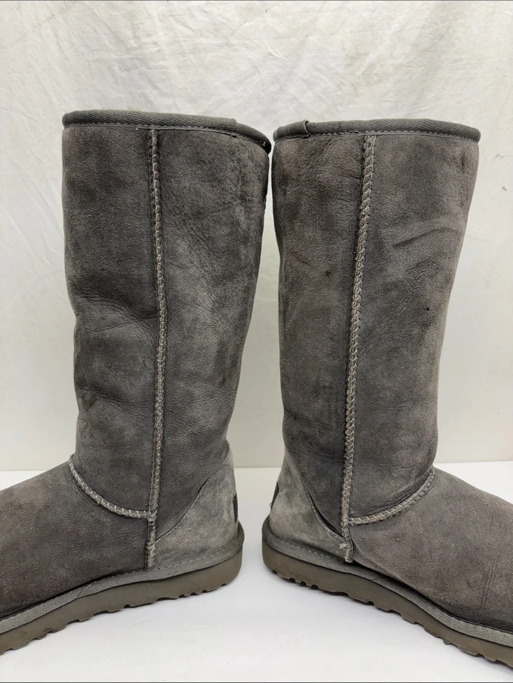 UGG Classic Tall Boots, size 7 women’s, box 26